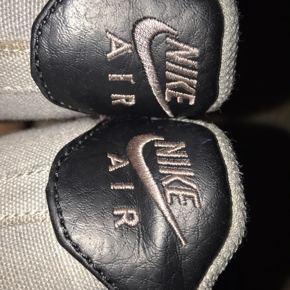 Nike Air Force - Picture 4 of 8